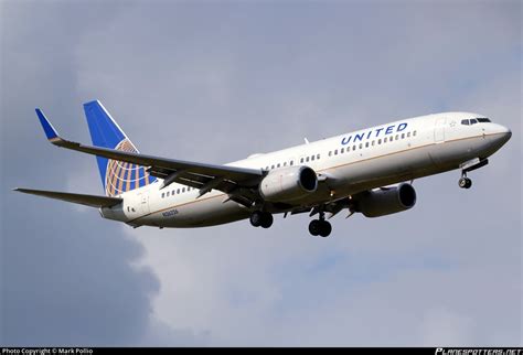 N26226 United Airlines Boeing 737 824 WL Photo By Mark Pollio ID