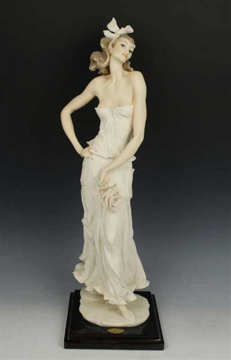 Giuseppe Armani Figurine Alessandra