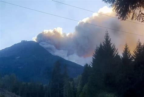 Estados Unidos Incendios forestales arrasan la costa oeste del país y