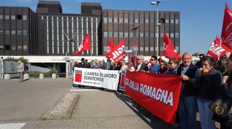 CGIL LESERCITO IN STRADA NON E LA SOLUZIONE ATTENZIONE A NON