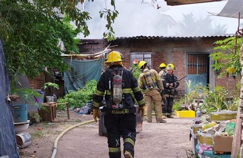 Se Registra Incendio De Una Vivienda En La Colonia Cristobal Colon