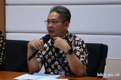 Warning Dari Bkn Kepsek Dilarang Mengangkat Guru Honorer Baru Karena