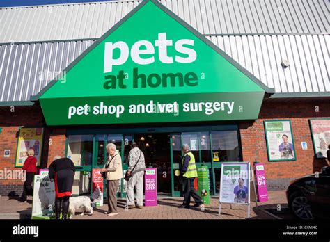 Pets At Home Store In Cheltenham Uk Stock Photo Alamy