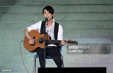 David Tao Photos Photos and Premium High Res Pictures - Getty Images