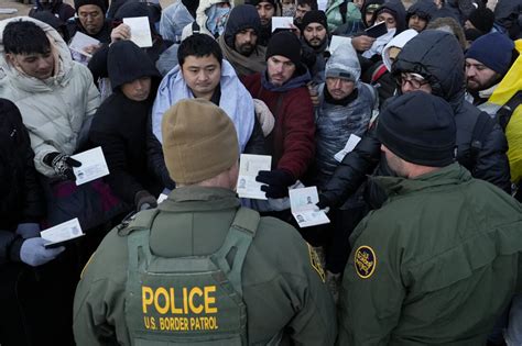 Senate Border Bill Would Upend U S Asylum With Emergency Limits And