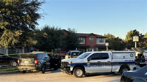 Houston Texas Crime Man Fatally Shot At Apartment Complex