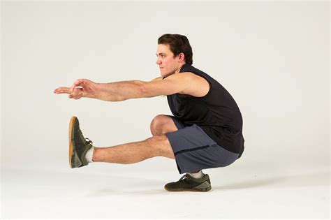 Leg Extension To Build Muscular Legs And To Strengthening Your Quadriceps Dmoose