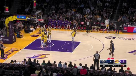 Jonas Valanciunas with a dunk vs the Los Angeles Lakers - Yahoo Sports