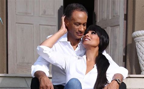 Supermodel Beverly Johnson Is Happily ENGAGED At 67!