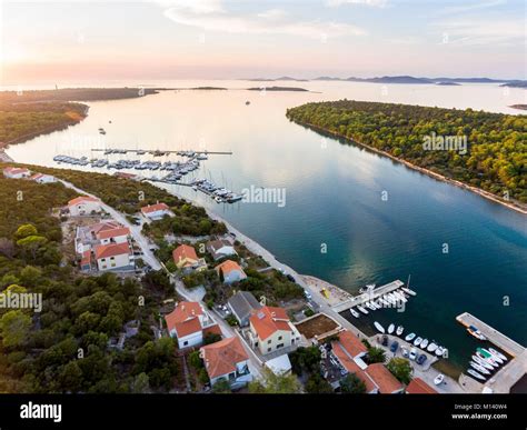 Croacia Dalmacia Del Norte La Costa Dálmata Archipiélago De Zadar