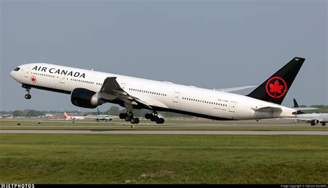 C FIUR Boeing 777 333ER Air Canada Fabrizio Gandolfo JetPhotos