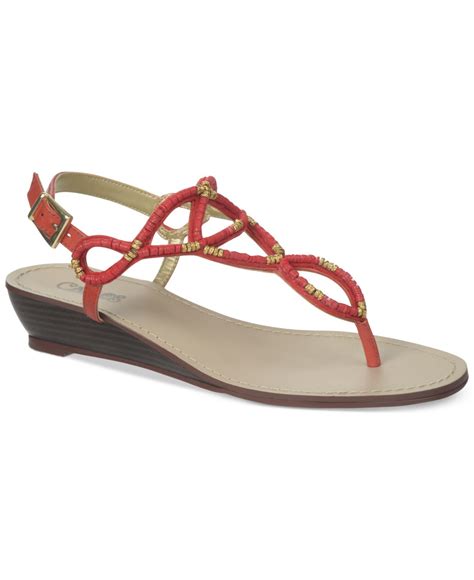 Carlos by carlos santana Adelaide Beaded Flat Thong Sandals in Red | Lyst