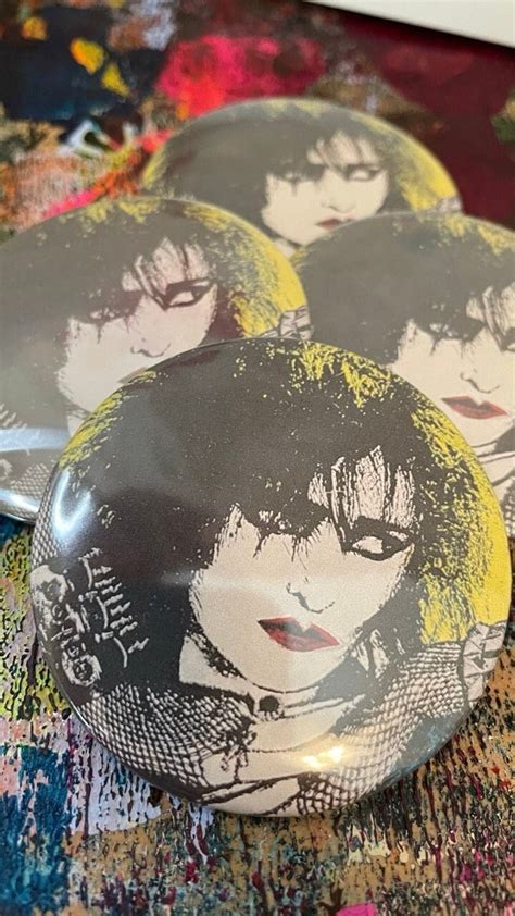 Siouxsie Of Siouxsie And The Banshees Inch Button With Metal Pin