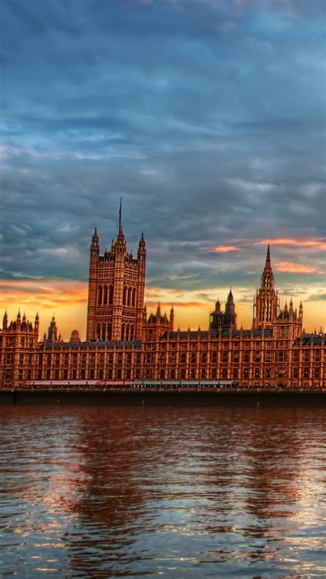 Westminster palace at twilight iPhone Wallpapers Free Download