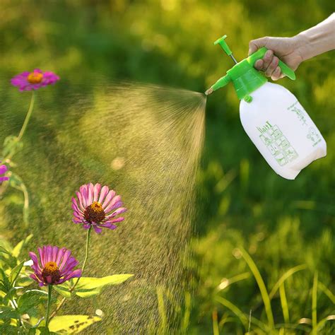 Snapklik.com : ITISLL Manual Garden Sprayer Hand Lawn Pressure Pump