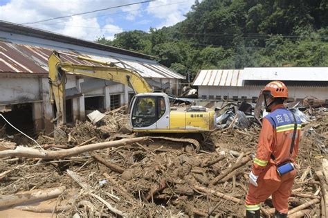 Death Toll Jumps To 47 In Flooding And Landslides In Southern Chinas