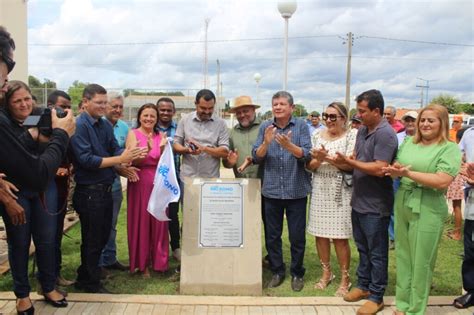 Prefeito Itair Martins Entrega Pacote De Obras Hist Rico No Anivers Rio