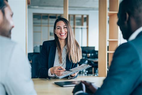 how to become a real estate agent in iowa