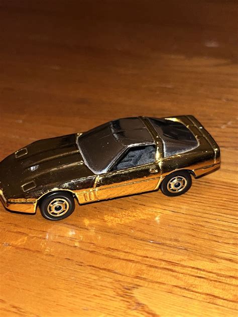 Vintage 1982 Hot Wheels Gold Chevy Corvette Car C4 Diecast 80s Cross