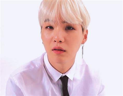 Yoongi Pics On Twitter Yoongi Min Yoongi Min Suga