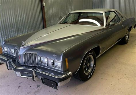 1977 Pontiac Grand Prix SJ 1 Barn Finds