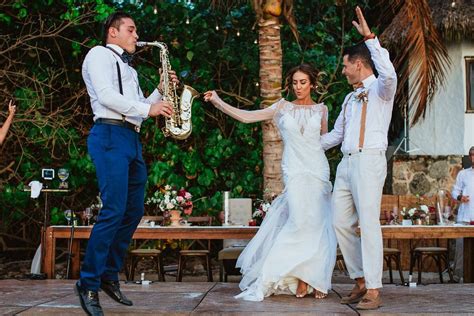 Playlists de bodas 670 canciones para cada momento de su día B