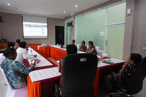 Rapat Dialog Kinerja Organisasi KPKNL Cirebon Triwulan II Tahun 2023