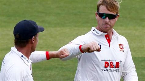 Essex V Kent Simon Harmer Wickets Set Up Pulsating Final Day Bbc Sport