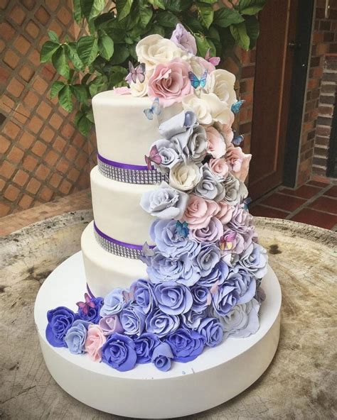 Introduzir 103 Imagem Bolo De Casamento Lilas E Roxo Br Thptnganamst