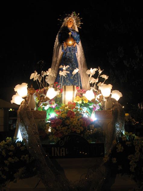 Maria Reina Del Mundo Marian Procession And Santacruzan Ti Flickr