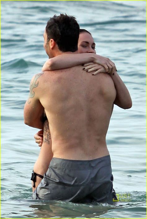 Megan Fox Bikini Abs Of Steel Photo Megan Fox Photos