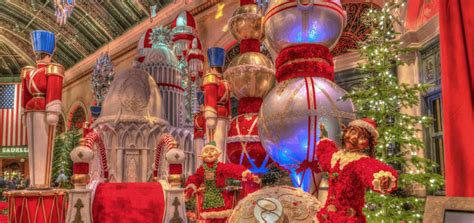 The Ultimate Guide To Christmas Decorations In Las Vegas Hotels Malls And More