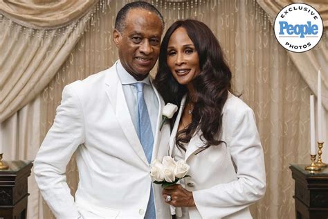 All About Beverly Johnson S Makeup For Her Vegas Wedding Exclusive