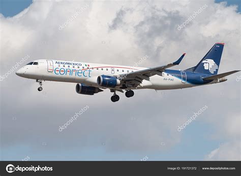 Aeromexico Connect Aircraft Embraer 190 Shown Just Landing Lax Los ...