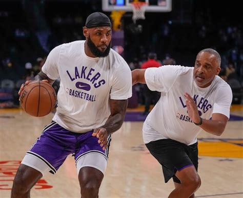 Lakers Video Phil Handy Recalls Telling LeBron James He Doesn T Play