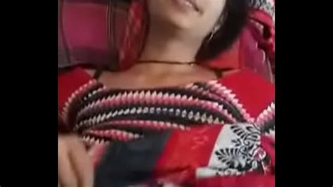 Nri Babe Masturbating With Hairbrush Free Mobile Porn Videos IPornTV