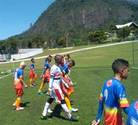 S O Paulo Ap Goleado Pelo Palmeiras Em Torneio Sub No Rj S O