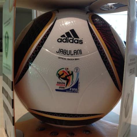 Adidas Jabulani Official Match Ball 2010 World Cup Sports Equipment