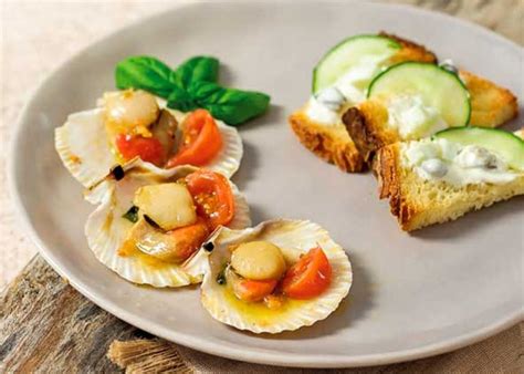 Canestrello Saltato Con Crostino Di Pane E Salsa Tartara Sapore Di Mare