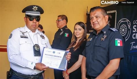 Entregan estímulos a policías destacados de la SSC Cholula