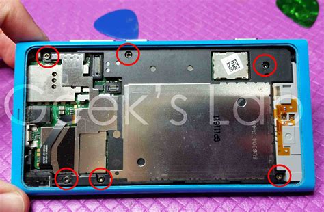 Nokia Lumia 800 battery replacement - Geek's Lab