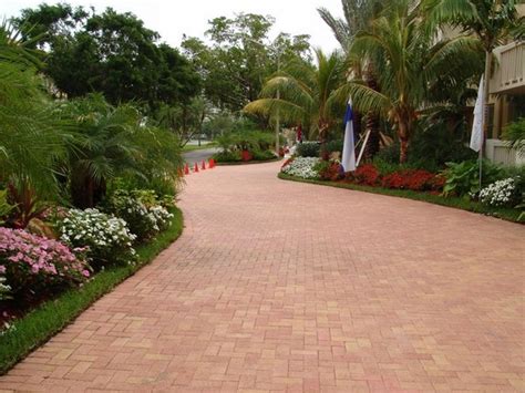 Driveway paving options – how to choose the best driveway pavers