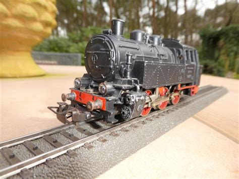 Märklin H0 TM 800 Locomotive avec tender 1 Locomotive annexe BR