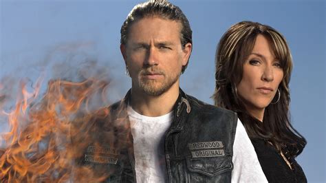 Sons Of Anarchy Cast Then And Now A Look Back At The Bikers Woman