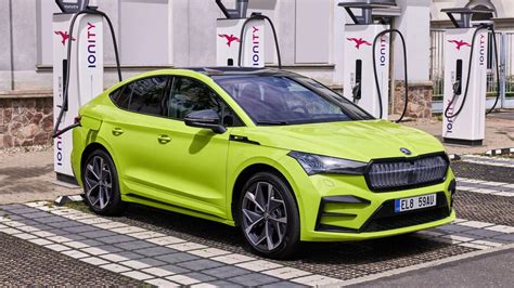 Skoda Enyaq Anst Pseln Und Laden Firmenauto