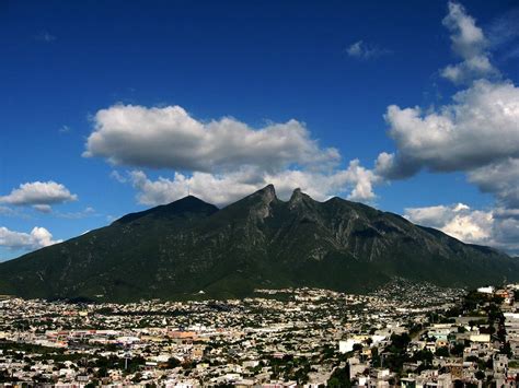 Cerro de la Silla Por qué se llama así dónde se localiza y