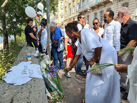 Lyon l immense émotion à la marche en hommage à Iris et Warren