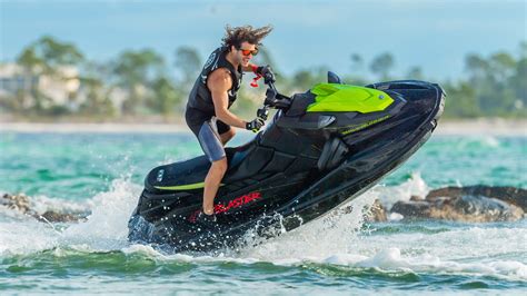 2023 Yamaha FX Limited SVHO Boat Test Pricing Specs