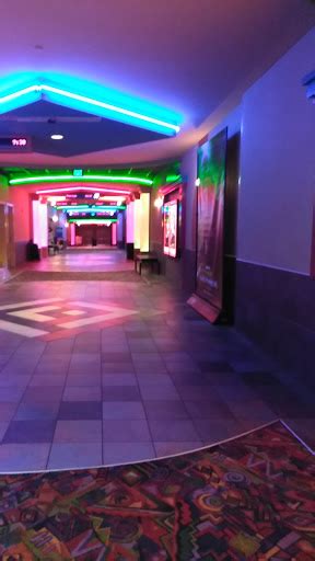 Movie Theater «Regal Cinemas Streets of Indian Lake 16 & IMAX», reviews ...