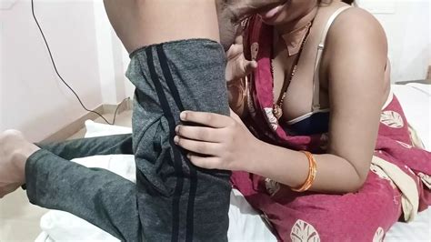 Newly Married Indian Bahu Fucked By Sasur Ji As Husbad Was At Office Bahu And Sasur Ke Najayas